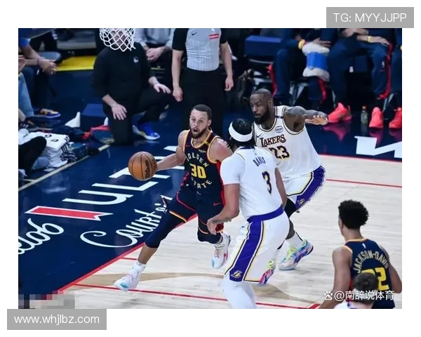 《詹姆斯领衔湖人逆袭勇士 库里状态回暖勇士迎来连胜》